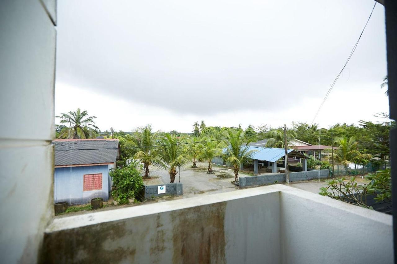 Mawar Villa, Batu Hitam Kampung Sungai Karang Exterior foto